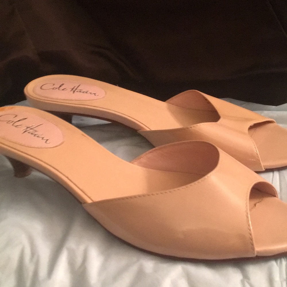 Cole Haan beige sandals low heel